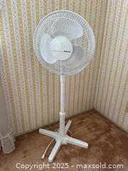 MaxSold Auction: Holmes &#38; Pacific Living Fan - San Jose (California, USA) SELLER MANAGED Estate Sale Online Auction -  Park Wilshire Drive