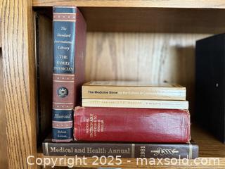 MaxSold Auction: Vintage Books Lot #5: Medical - San Jose (California, USA) SELLER MANAGED Estate Sale Online Auction -  Park Wilshire Drive