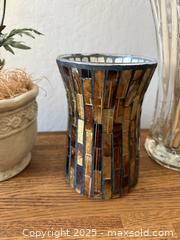 MaxSold Auction: Vintage Dried Faux Flowers, Plants, &#38; Vases - San Jose (California, USA) SELLER MANAGED Estate Sale Online Auction -  Park Wilshire Drive