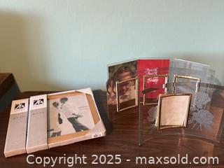 MaxSold Auction: Vintage Photo Frames - San Jose (California, USA) SELLER MANAGED Estate Sale Online Auction -  Park Wilshire Drive