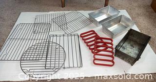 MaxSold Auction: Baking Pans, Racks &#38; Accessories - San Jose (California, USA) PARTNER MANAGED Estate Sale Online Auction - Woodford Drive