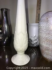 MaxSold Auction: Decorative Vases - San Jose (California, USA) PARTNER MANAGED Estate Sale Online Auction - Woodford Drive