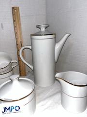 MaxSold Auction: Hausen Ware China - San Jose (California, USA) PARTNER MANAGED Estate Sale Online Auction - Woodford Drive