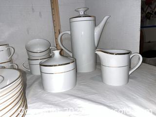 MaxSold Auction: Hausen Ware China - San Jose (California, USA) PARTNER MANAGED Estate Sale Online Auction - Woodford Drive