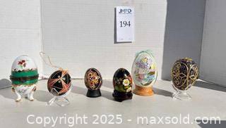MaxSold Auction: Set of 6 Decorative Eggs  - San Jose (California, USA) PARTNER MANAGED Estate Sale Online Auction - Woodford Drive