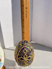 MaxSold Auction: Set of 6 Decorative Eggs  - San Jose (California, USA) PARTNER MANAGED Estate Sale Online Auction - Woodford Drive