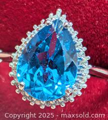 MaxSold Auction: 10K(1.85g),  BLUE TOPAZ (1.5ct)SIZE 7.5 RING - Toronto (Ontario, Canada) PARTNER MANAGED Downsizing Online Auction - Queen Street East