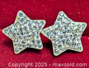 MaxSold Auction: 10K(1.8g),  CRYSTAL STAR EARRING - Toronto (Ontario, Canada) PARTNER MANAGED Downsizing Online Auction - Queen Street East