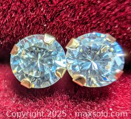 MaxSold Auction: 14K(0.31g),  CZ 4MM EARRING - Toronto (Ontario, Canada) PARTNER MANAGED Downsizing Online Auction - Queen Street East