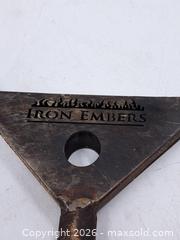 MaxSold Auction: Iron Embers Stainless Steel Camp Grill Grate, 14.5" x 18", 42" Handle - Victoria (British Columbia, Canada) PARTNER MANAGED Estate Sale Online Auction - Hillside Avenue