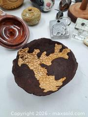 MaxSold Auction: Lot of Assorted Small Souvenirs and Decorative Trinkets - Victoria (British Columbia, Canada) PARTNER MANAGED Estate Sale Online Auction - Hillside Avenue