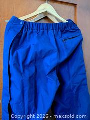 MaxSold Auction: Sierra Designs GORE?TEX Waterproof Rain Pants, Large - Victoria (British Columbia, Canada) PARTNER MANAGED Estate Sale Online Auction - Hillside Avenue