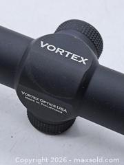 MaxSold Auction: Vortex Diamondback 3-9x40 Rifle Scope 1in Tube - Victoria (British Columbia, Canada) PARTNER MANAGED Estate Sale Online Auction - Hillside Avenue
