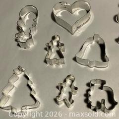MaxSold Auction: Assorted Metal Christmas Cookie Cutters, 10-Piece Set - Norwood (Pennsylvania, USA) SELLER MANAGED Downsizing Online Auction - Martin Lane