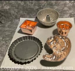 MaxSold Auction: Assorted Vintage Baking Molds & Tart Pans - Norwood (Pennsylvania, USA) SELLER MANAGED Downsizing Online Auction - Martin Lane