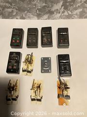 MaxSold Auction: Lot of 11 - Lionel O-27 parts for Switch Controllers - Untested.  - Norwood (Pennsylvania, USA) SELLER MANAGED Downsizing Online Auction - Martin Lane