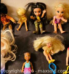 MaxSold Auction: Mixed Lot: Small Dolls & Assorted Character Keychains/Charms - Norwood (Pennsylvania, USA) SELLER MANAGED Downsizing Online Auction - Martin Lane