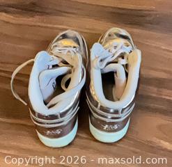 MaxSold Auction: Skechers girls sneakers size 1 / 13 gold Color  - Norwood (Pennsylvania, USA) SELLER MANAGED Downsizing Online Auction - Martin Lane