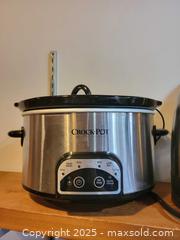 MaxSold Auction: Assorted Small Kitchen Appliances, 5 Pieces - Toronto (Ontario, Canada) PARTNER MANAGED Estate Sale Online Auction - Cortleigh Boulevard 