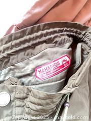 MaxSold Auction: Athletic Pants  - Toronto (Ontario, Canada) PARTNER MANAGED Estate Sale Online Auction - Cortleigh Boulevard 