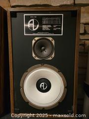 MaxSold Auction: Audio Logic V-802 Bookshelf Speakers (Pair) - Toronto (Ontario, Canada) PARTNER MANAGED Estate Sale Online Auction - Cortleigh Boulevard 