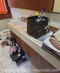 MaxSold Auction: Bathroom Supplies with Hair Dryer, Scale & Accessories - Toronto (Ontario, Canada) PARTNER MANAGED Estate Sale Online Auction - Cortleigh Boulevard 