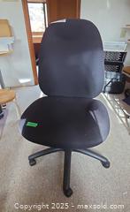 MaxSold Auction: Black Office Chair with 5-Star Base and Casters - Toronto (Ontario, Canada) PARTNER MANAGED Estate Sale Online Auction - Cortleigh Boulevard 