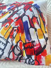 MaxSold Auction:  Decorative Throw Pillows - Toronto (Ontario, Canada) PARTNER MANAGED Estate Sale Online Auction - Cortleigh Boulevard 