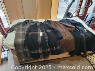 MaxSold Auction: Ladies wool coats - Toronto (Ontario, Canada) PARTNER MANAGED Estate Sale Online Auction - Cortleigh Boulevard 