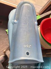 MaxSold Auction: Mixed Plastic Kitchenware  - Toronto (Ontario, Canada) PARTNER MANAGED Estate Sale Online Auction - Cortleigh Boulevard 