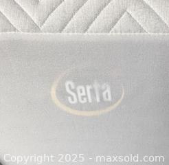 MaxSold Auction: Platform Bed  - Toronto (Ontario, Canada) PARTNER MANAGED Estate Sale Online Auction - Cortleigh Boulevard 