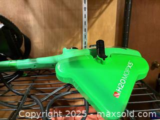 MaxSold Auction: Steam Cleaner and H20 MopX5 - Toronto (Ontario, Canada) PARTNER MANAGED Estate Sale Online Auction - Cortleigh Boulevard 