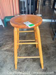 MaxSold Auction: Stools and Small Stainless Steel Trash Cans - Toronto (Ontario, Canada) PARTNER MANAGED Estate Sale Online Auction - Cortleigh Boulevard 