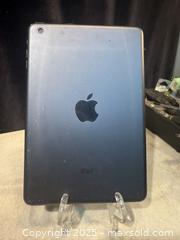 MaxSold Auction: APPLE IPAD . - Hamilton (Ontario, Canada) SELLER MANAGED Estate Sale Online Auction - St. Clair Avenue