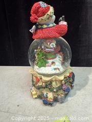 MaxSold Auction: MUSICAL CHRISTMAS SNOW GLOBE . - Hamilton (Ontario, Canada) SELLER MANAGED Estate Sale Online Auction - St. Clair Avenue