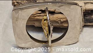 MaxSold Auction: Belt buckle  - Toronto (Ontario, Canada) SELLER MANAGED Commercial Liquidation Online Auction - Revlis Crescent