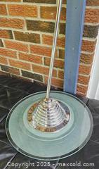 MaxSold Auction: Ceiling light  - Toronto (Ontario, Canada) SELLER MANAGED Commercial Liquidation Online Auction - Revlis Crescent