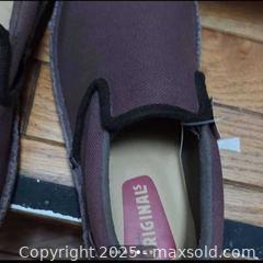 MaxSold Auction: Clarks shoes ( size 13) - Toronto (Ontario, Canada) SELLER MANAGED Commercial Liquidation Online Auction - Revlis Crescent