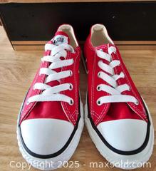 MaxSold Auction: Converse Chuck Taylor ( kids) - Toronto (Ontario, Canada) SELLER MANAGED Commercial Liquidation Online Auction - Revlis Crescent