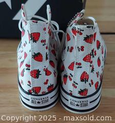 MaxSold Auction: Converse platform  - Toronto (Ontario, Canada) SELLER MANAGED Commercial Liquidation Online Auction - Revlis Crescent