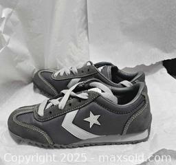 MaxSold Auction: Converse (women&#39;s 6) - Toronto (Ontario, Canada) SELLER MANAGED Commercial Liquidation Online Auction - Revlis Crescent