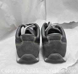 MaxSold Auction: Converse (women&#39;s 6) - Toronto (Ontario, Canada) SELLER MANAGED Commercial Liquidation Online Auction - Revlis Crescent