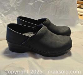 MaxSold Auction: Dansko shoes  - Toronto (Ontario, Canada) SELLER MANAGED Commercial Liquidation Online Auction - Revlis Crescent