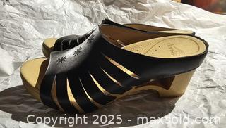 MaxSold Auction: Dansko shoes  - Toronto (Ontario, Canada) SELLER MANAGED Commercial Liquidation Online Auction - Revlis Crescent