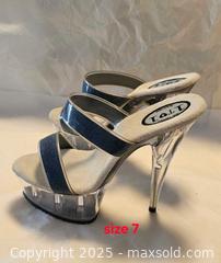 MaxSold Auction: High heels platform shoes  - Toronto (Ontario, Canada) SELLER MANAGED Commercial Liquidation Online Auction - Revlis Crescent