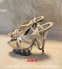MaxSold Auction: High heels platform size 6 - Toronto (Ontario, Canada) SELLER MANAGED Commercial Liquidation Online Auction - Revlis Crescent