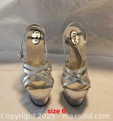MaxSold Auction: High heels platform size 6 - Toronto (Ontario, Canada) SELLER MANAGED Commercial Liquidation Online Auction - Revlis Crescent