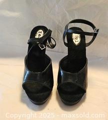 MaxSold Auction: High heels platform size 8 - Toronto (Ontario, Canada) SELLER MANAGED Commercial Liquidation Online Auction - Revlis Crescent