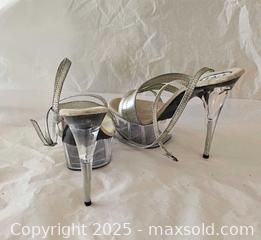 MaxSold Auction: High heels platform size 8  - Toronto (Ontario, Canada) SELLER MANAGED Commercial Liquidation Online Auction - Revlis Crescent