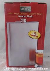 MaxSold Auction: Jumbo flask ( 64 oz ) - Toronto (Ontario, Canada) SELLER MANAGED Commercial Liquidation Online Auction - Revlis Crescent